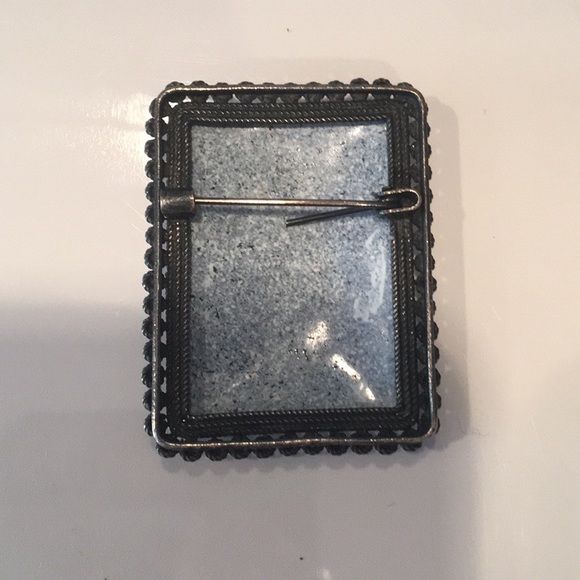 ✨SALE✨Vintage Brooch - Picture 3 of 5